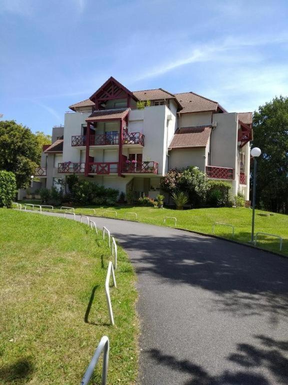 L'Etoile Paloise -Terrasse &Wifi &Parking &Piscine Apartment Pau Exterior foto